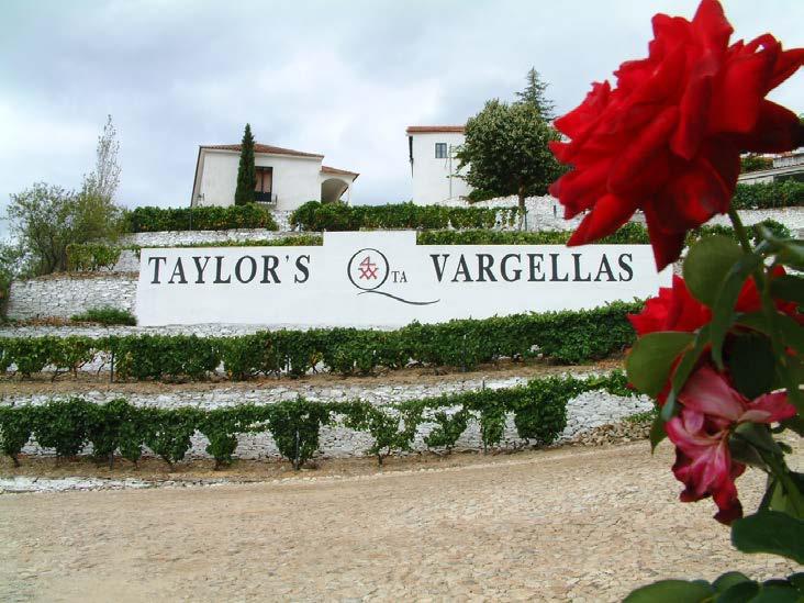 I 1893 købte Quinta de Vargellas, hvor der er ca. 68 hektar beplantet med druestokke. Senere købte Quinta de Terra Feita, hvor der er ca.
