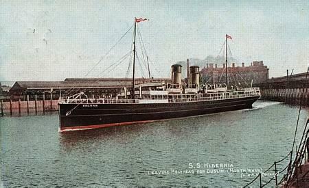 november 1915 det armerede handelsskib HMS TARA (tidligere S/S HIBERNIA) i bugten ud for Sollum.