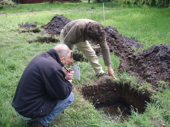 Ole Lass har en mangeårig erfaring med udgravning af ældre stenalders bopladser og