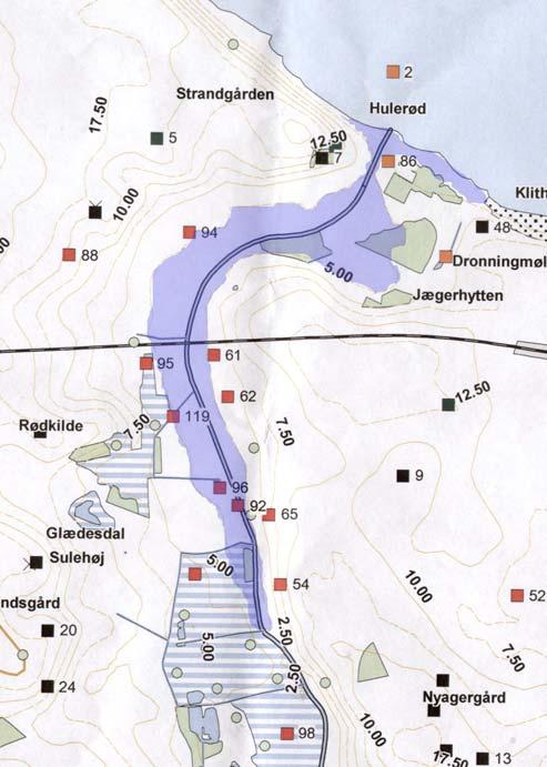 OVERSIGTSKORT Oversigtskort over området omkring stenalderfjorden ved Esrum Å. Formodet udbredelse af fjorden på tiden for bopladsen ved Linde Allé (ca. 6000 f. kr.) er angivet med blå raster. Sb.