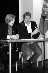 Stiftende generalforsamling i 3F Storkø Mange medlemmer var mødt op til den stiftende generalforsamling. Distriktssekretærerne Ulla Tørnblad og Steen Larsen blev foreslået og valgt som dirigenter.