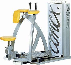 Side 30 Side 7 Lat Press Back er en træningsmaskine for af overkroppen. Indstilling af belastning foregår via fodpedal og kan indstilles ned til 1 kg. interval via kompressor.