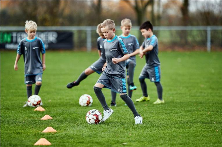Uge 27 Fodboldskole - Hillerød fodbold Send dit barn på en aktiv og sjov sportsferie fyldt med fede oplevelser.