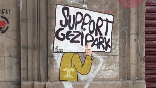 Det viste sig at blive en usædvanlig og meget vedkommende oplevelse ikke mindst i lyset af de senere demonstrationer i Gezi parken og på Taksim pladsen i Istanbul en udvikling der var i gang i