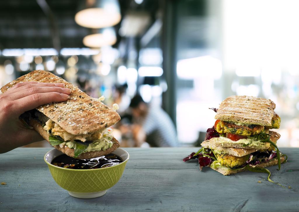 NYHED Øko Subs Vores Økologiske Subs er skabt til det gode sandwichfyld og perfekt til panini. Kombinationen af en tæt blød krumme, blød skorpe og kort bid giver en god spiseoplevelse.