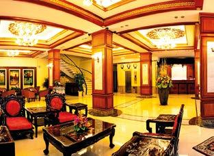 com/cruises/oriental-sails CENTURY RIVERSIDE HOTEL (Hue / 2 nætter) 4 stjernet - Deluxe Riverview værelse Century er et dejligt 4-stjernet hotel.