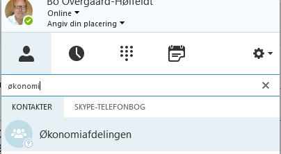 Du søger nu i alle kontakter i Guldborgsund Kommune og i dine personlige kontakter fra Outlook. Når du har fundet den person eller gruppe, du søger, så holder du musen over personikonet.