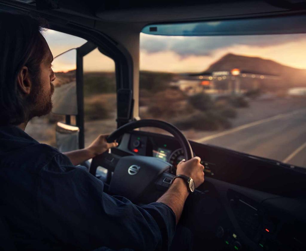 Lavere omdrejningstal, større chaufførkomfort Volvo FH med I-Save giver dig mulighed for at køre med lavere omdrejningstal og højere gear i længere tid, hvilket