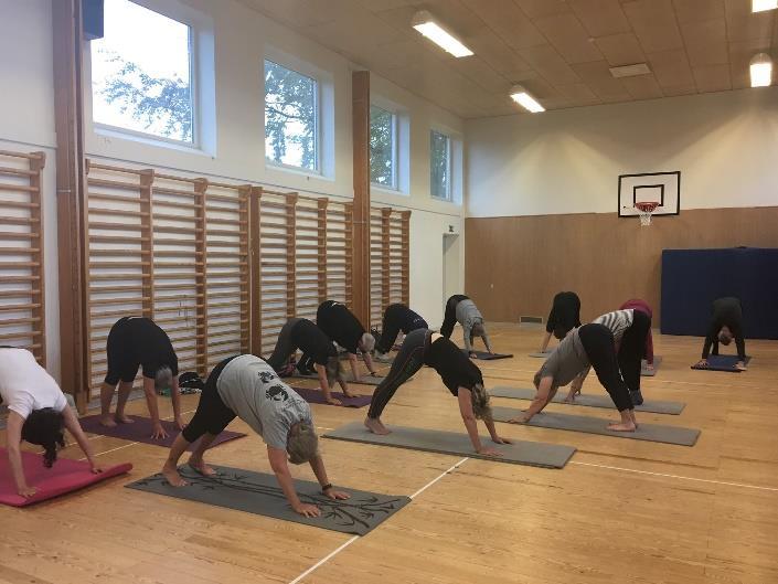 Yoga og Mindfulness på Kulturcenter Værestedet Instruktør Tove Frederiksen indbyder igen til yoga og mindfulness på