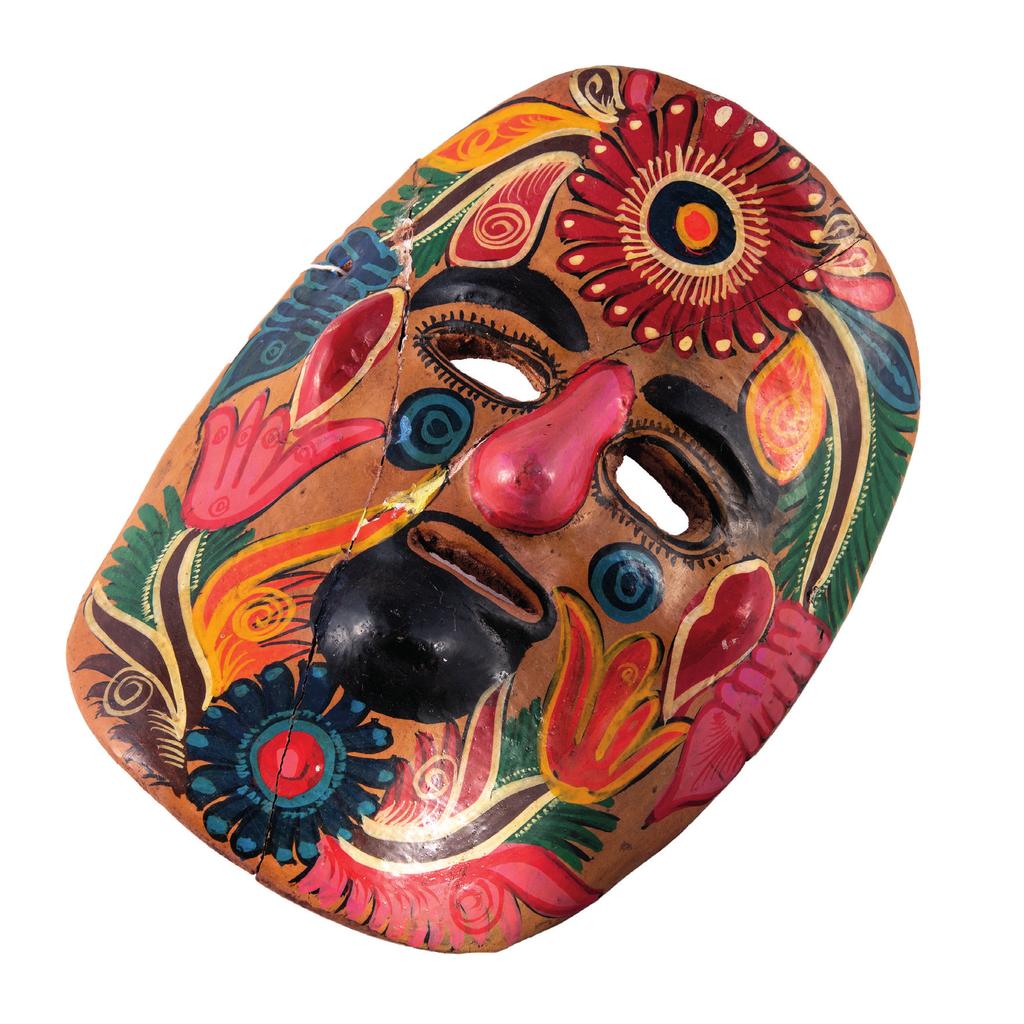 Der er blandt andet nogle farvestrålende lermasker fra Mexico. Masker har en stor betydning i Mexico, hvor de indgår i flere forskellige ritualer omkring både liv og død.