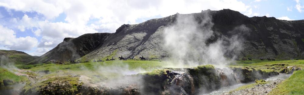 september Panoramaer og Vulkaner BESTSELLER Turen giver dig mulighed for at opleve den afvekslende islandske natur og imponerende landskabsformer.