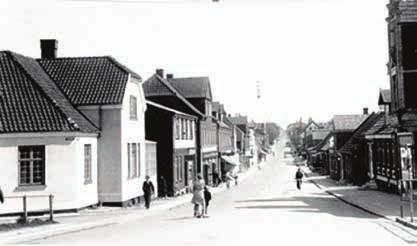Sport og fritid I 1939 åbnede Hurup Svømmebassin, finansieret af private borgere og med en økonomisk kommunegaranti fra Hurup Sogneråd. Senere blev der anlagt et svømmebad ved Hurup Skole.