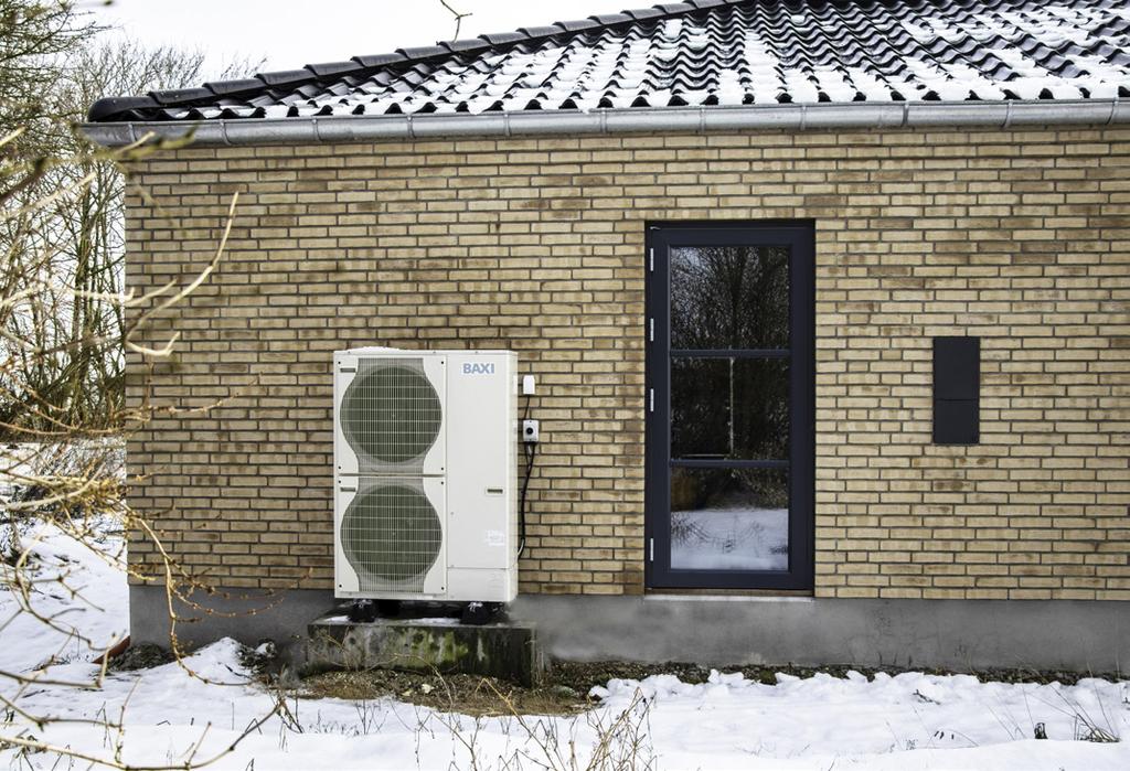 Alezio-II er vores kosteffektive solo-system, der passer til almindelige enfamiliehuse med et ekstra stort varmebehov, hvor vores løsning med indbygget varmtvandsbeholder ikke er tilstrækkelig.