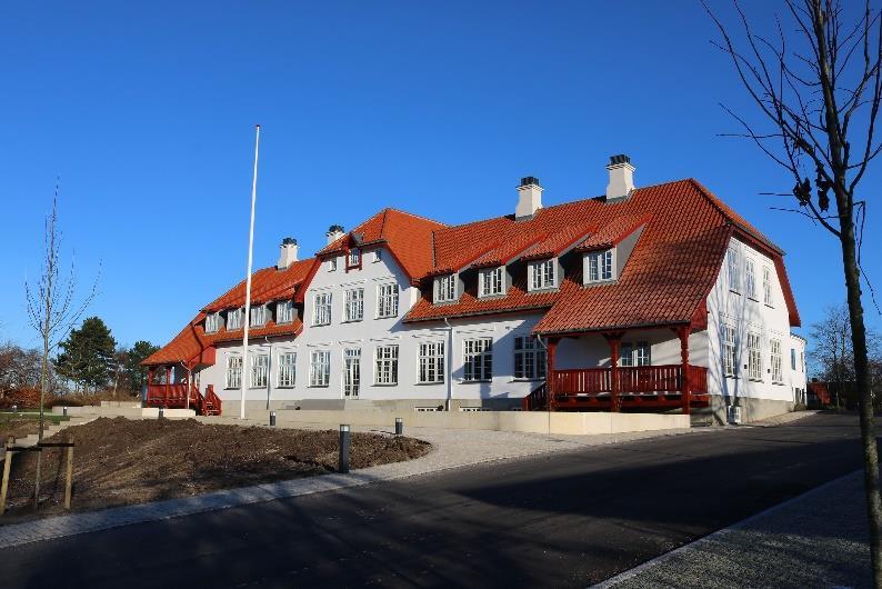 Vores tur til Julemærkehjemmet Liljeborg 11. april 2019! Det ligger i al sin pragt og skuer ud over Roskilde Fjord! Der var tilmeldt 15 deltagere. Nogle ankom med lidt forsinkelse p.gr.