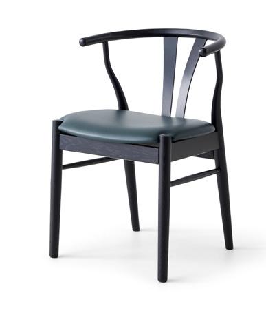 Elegant klassisk stol med en rigtig god siddekomfort.