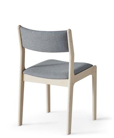 NYBØL 82 47 53 48/ 58 The Nybøl chair is designed by Findahl.