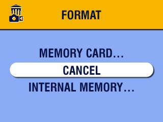 Kapitel 6 4 Tryk på for at fremhæve en indstilling: MEMORY CARD (Hukommelseskort) sletter alt på kortet. Formaterer kortet. CANCEL (Annuller) afslutter uden at foretage ændringer.