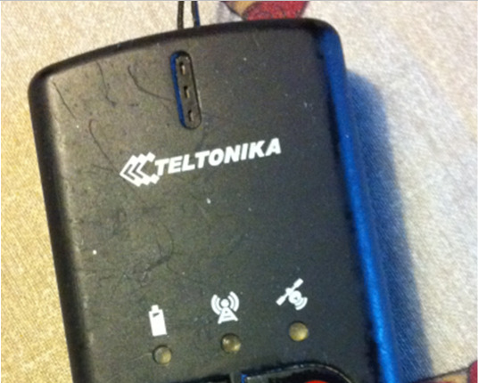 Fakta om de anvendte GPS-alarmsystemer Alle ægtepar har erfaringer med at bruge et GPS-system af mærket Teltonika, de har afprøvet to modeller afbildet nedenfor: Teltonika model GH 1202