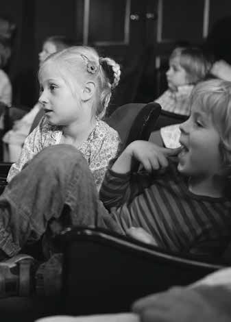 Børnedag i Det Kongelige Teater kun for abonnenter I år har vi reserveret én opførelse af Thomas Lunds populære børneballet Kom Bamse, nu balletter vi!