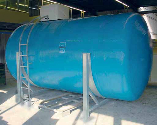 Dobbeltvæggede lagertanke til AUS 32 (AdBlue ) Dobbeltvægget horisontal tank af GFK Med generel konstruktionsgodkendelse Z-40.11-479 Tankstørrelser fra 4.000 til 30.