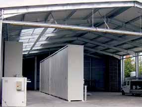 stoffer, en isoleret kontorcontainer i henhold til reglerne for arbejdspladser. 610 m2 overdækket og med sidebeklædning, gulv af vandtæt beton.
