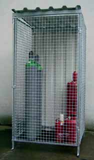 Gasflaskeskabe af stål, adskillelige, model GFL-Z Gasflaskeskabe af stål bruges til sikker opbevaring af trykluftbeholdere udendørs.