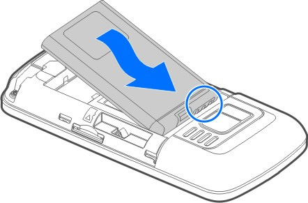 Du kan også bruge et kompatibelt USB-datakabel til at oplade telefonen. Når batteriet er ved at løbe tør for strøm, aktiveres strømsparetilstanden.