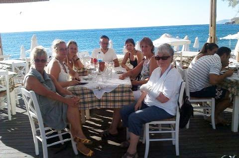 giver nogle af vore medlemmer rejsemuligheder, de ellers ikke vil kunne finde selv. Rejse for Mennesker med sclerose og andre dejlige mennesker Vi rejser til Lesbos 26. maj til 2. juni 2013 og 8.