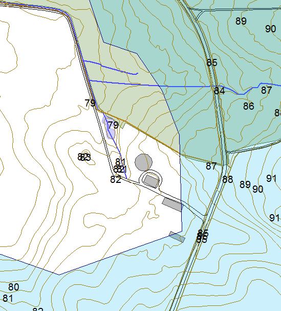 Figur 9. Terrænforholdene ved Fuglsang. Terrænet falder fra øst mod vest og således fra det nitratfølsomme indvindingsområde (blåt markeret område) og mod Fuglsang.