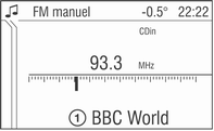 86 Radio Hvis du kender den ønskede stations frekvens, skal du holde vippekontakten m eller n inden, indtil lige inden frekvensen nås.