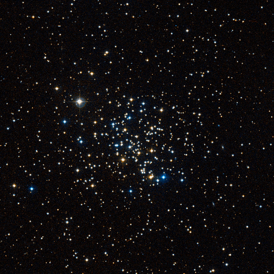 5 Farvebillede af M67 Messier 67 (NGC 2682) [1] er en åben stjernehob i Mælkevejen. Afstanden til hoben er ca. 2.7 kly (830 Pc), og dens udstrækning på himlen er ca. 30.