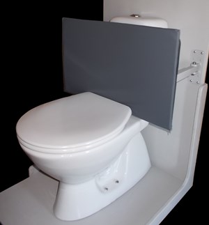HS Rygskjold for toilet Rygskjold for toilet er udviklet til, at beskytte brugere mod selvskade under toiletbesøg.