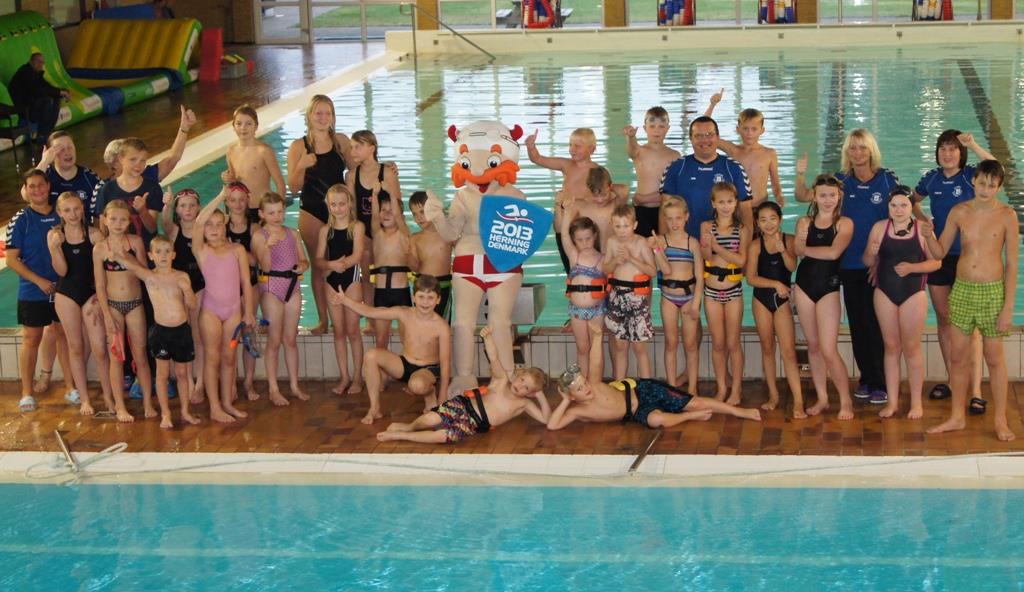 Svømning er for tiden i Danmark en meget populær sportsgren både for svømmeskole, motionssvømning og eliten. I december 2013 var der EM i kortbane svømning i Boxen i Herning.