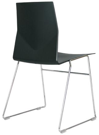 Stolen har samme designlinje som Four Cast kantinestole og barstole på delaftale 2, hvilket skaber en oplagt mulighed for at holde en