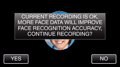 Optagelse Registrering af personlige oplysninger om en persons ansigt Ved at registrere en persons ansigt på forhånd, kan fokus og lysstyrke justeres automatisk med funktionen ansigtssporing.