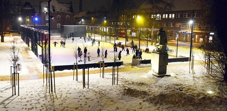 Kom og prøv skøjtebanen i Aabenraa! Vi holder åben hele vinterferien!