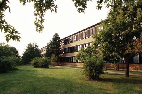 Danmarks Tekniske Universitet Danmarks Tekniske Universitet (DTU) dækker de fleste ingeniørfaglige discipliner og uddanner ingeniører på bachelor-, master- og ph.d.-niveau.