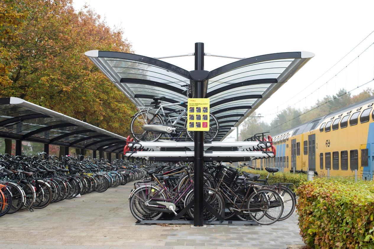 Cykelparkering på stationsforpladserne 10% af letbanens påstigere vil cykle til letbanestationerne Det medfører 2.