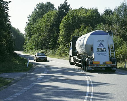 MILJØVENLIG DISTRIBUTION Stor miljøbevidsthed på transportområdet Distributionen af cement omfatter håndtering af 2,8 mio.
