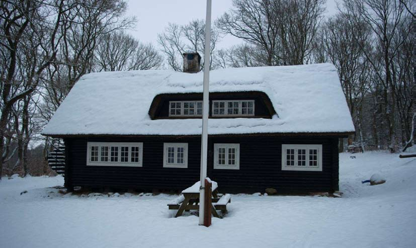 Uvene på eventyrweeend i Bohuset Traditionen tro drog uvene på weeendtur ti Bohuset den sidste weeend i januar. I år var vi så hedig at have masser af sne.