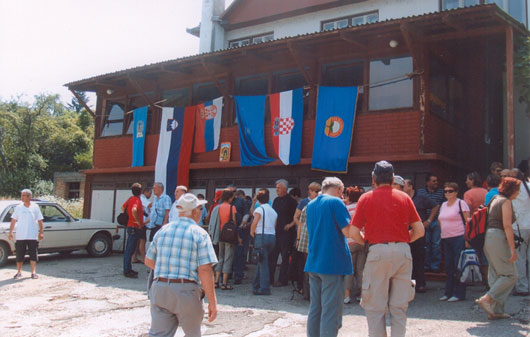 26 Prosti čas Sindikat vozovnih preglednikov Slovenije Športno srečanje v Strunjanu Sto dvajset članov sindikata vozovnih preglednikov Slovenije se je 25.
