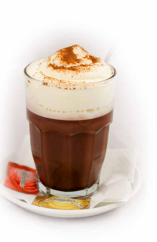 Snup en Varm kakao Lækkert som afslutning på et godt måltid mad eller ledsaget af en dessert!
