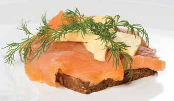 Brødet er ikke smurt med smør grundet det naturlige indhold af fedtstof i mayonnaisen.