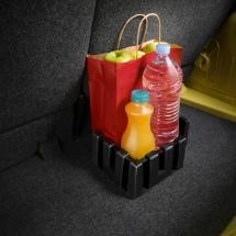 495 3.764 Holder med velcro til bagagerum System til at sikre pakker o.a. i bagagerummet.