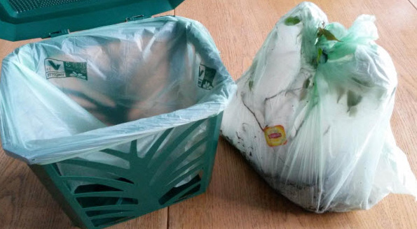 Kun grønne bioposer til madaffaldet Plastikposer ødelægger