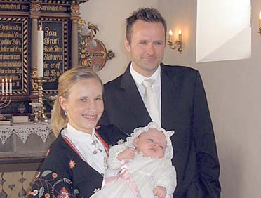 Datter af Elisabeth Høistad Bech og Svend Kjølhede Bech. Den 7.