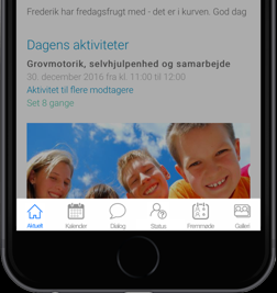 Det overordnede design i appen Designet i appen er tilpasset en smartphone og indeholder menuer; Menu () og Menubaren (4). Øverst til venstre er Menu ().