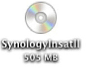 Installere fra Mac OS X 1 Indsæt installationsdisken i computeren, og dobbeltklik på ikonet SynologyInstall på skrivebordet.