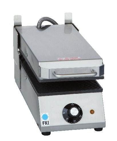 BRØDTILBEREDNING TL 5270 Toaster FKI Toastere fås i mange varianter, der er