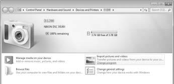 Anvendelse af ViewNX 2 Kopiering af billeder over på computer Før du fortsætter, skal du sørge for at have installeret softwaren på den medfølgende ViewNX 2-CD (0 201). 1 Tilslut USB-kablet.